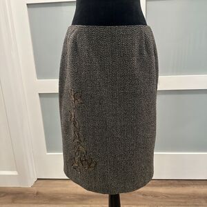 Nine West Wool Blend Tweed Beaded Floral Accent Pencil Skirt Dark Academia Sz 8